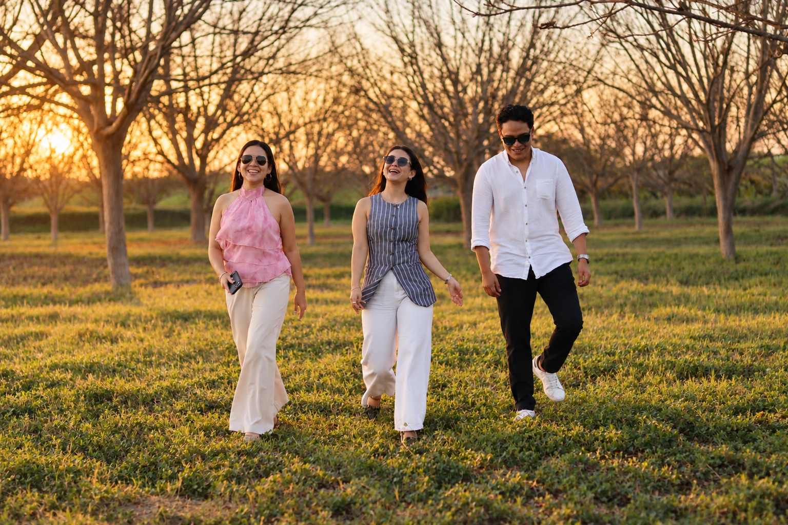 Familia compartiendo momentos juntos